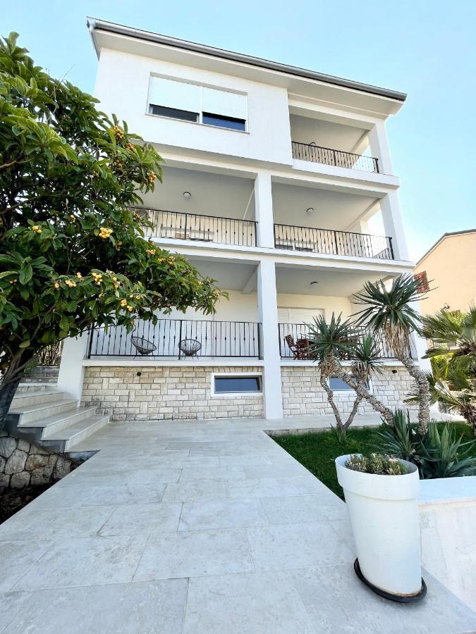Apartments Maja Dramalj Luaran gambar